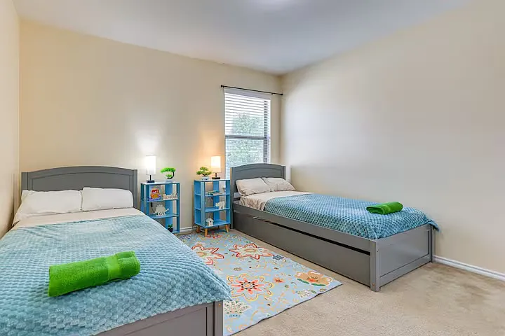 244 Tower Dr — Photo 4
