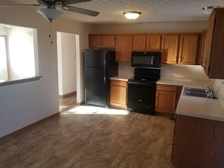 154 Helen Pl — Photo 5