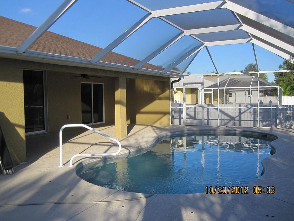 1st image of 1216 SW 38th Ter