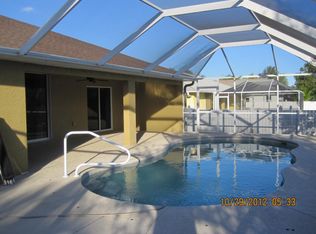 1216 SW 38th Ter, Cape Coral, FL 33914