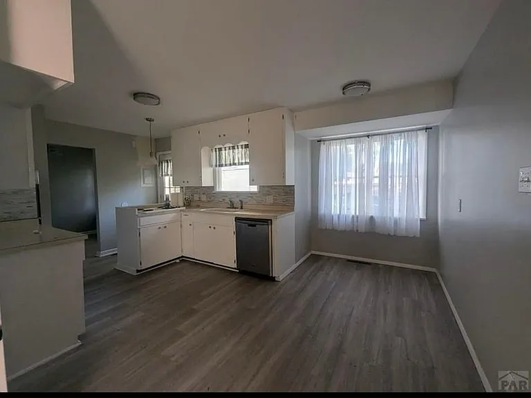 404 Homer Ave — Photo 3