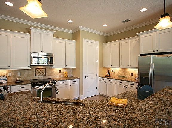3rd image of 2626 Osprey Cir N
