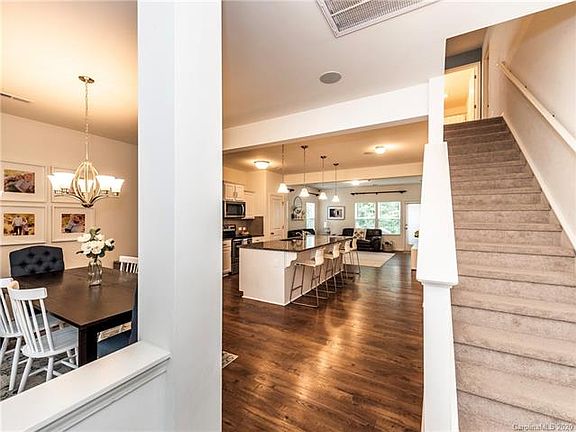 5th image of 3148 Graceland Cir #7A