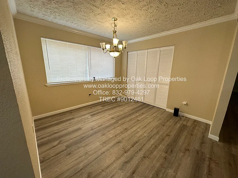 9306 Bollingbrook Dr — Photo 10