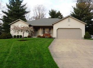 253 Hillsdale Cir, Wadsworth, OH 44281