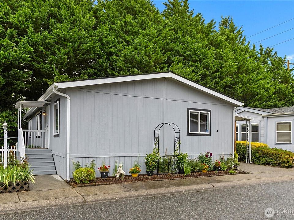 1st image of 11100 4th Avenue W #4