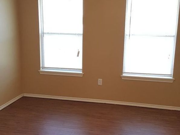 608 N Englewood Ave APT B, Lubbock, TX 79416