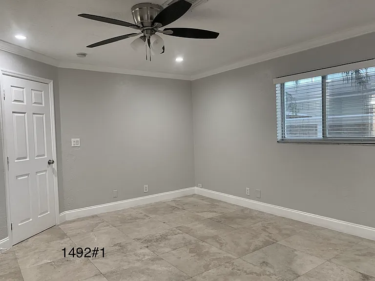 1492 Holly Heights Dr — Photo 22
