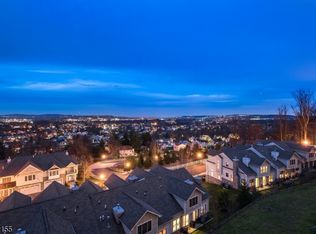 11 Summit Dr, North Caldwell, NJ 07006