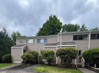 51 Brook St APT 3C, Naugatuck, CT 06770