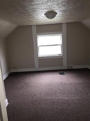 2nd image of 1856 Johnson St