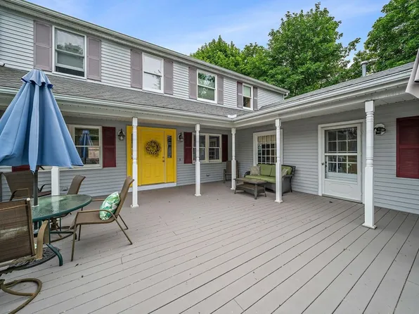 19 3rd St, Norwood, MA 02062