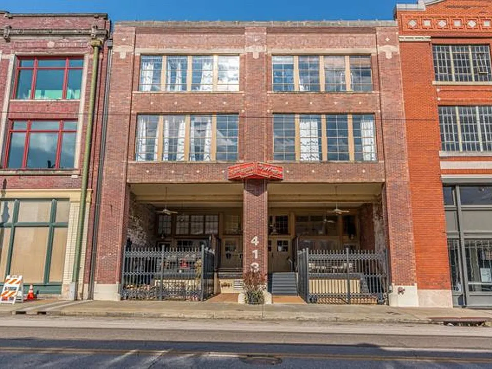 413 S Main St #205