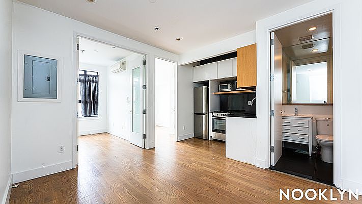 1st image of 820 Saint Johns Pl #3A