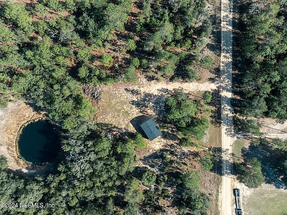 4th image of 112 FRANKLIN Drive