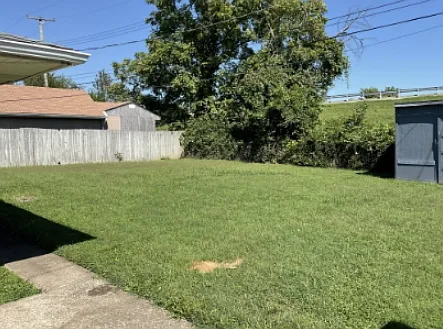 3713 Winchester Drive - 1 — Photo 3