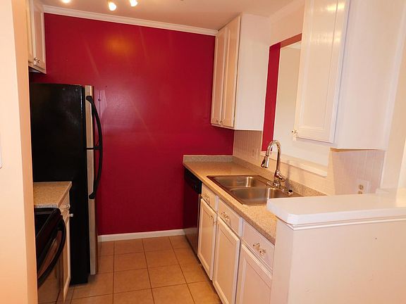 5th image of 33 Fern Oak Cir APT 301