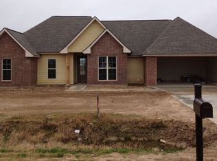 7447 Clydesdale Dr, Iowa, LA 70647
