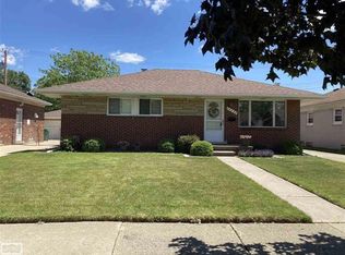 24604 Beck Ave, Eastpointe, MI 48021