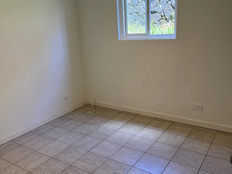 1576 Pahulu St #3 — Photo 8