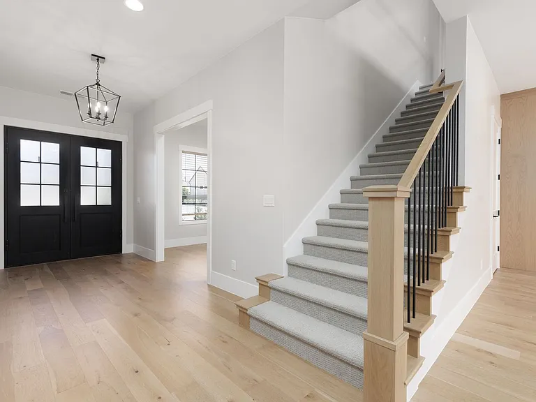 1621 W Approach Ln — Photo 7