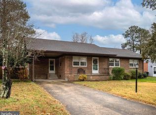 128 11th St, Colonial Beach, VA 22443