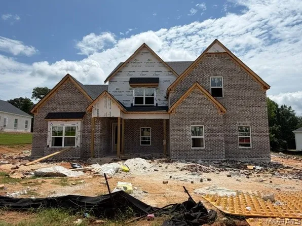1012 Sunfield Dr, Prattville, AL 36066