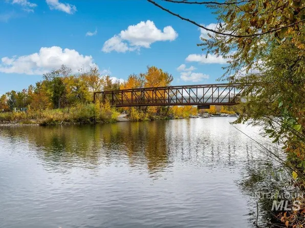 3590 N Prospect Way, Garden City, ID 83714