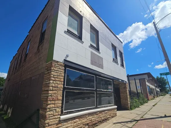 3240-3242 W. National Ave. (Store Front & Rooming House)