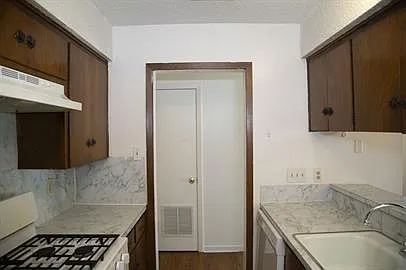 4713 Sagebrush Trl — Photo 6