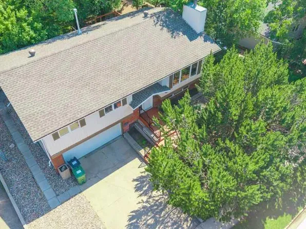 2903 E 58th Ave, Lloydminster, AB T9V 1X7