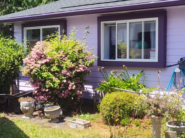 61 Spruce Ct, Depoe Bay, OR 97341