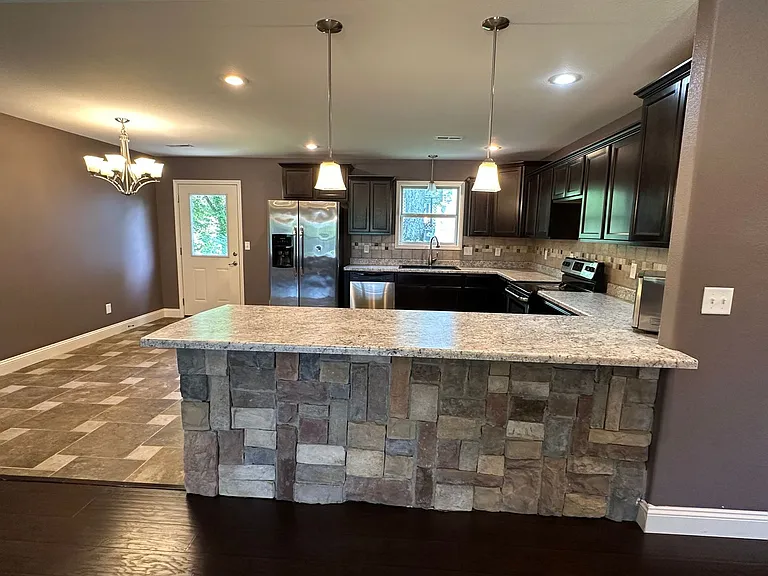 333 Lyle Curtis Cir — Photo 12