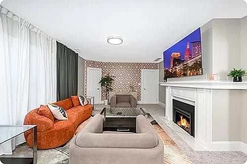 2nd image of 3315 Milverton Rd #U1