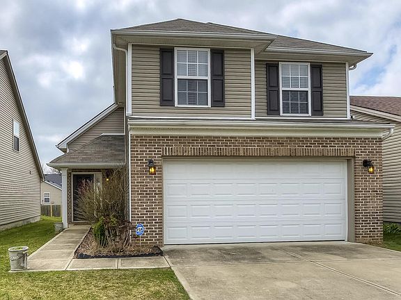 2nd image of 2465 Rockaway Pl