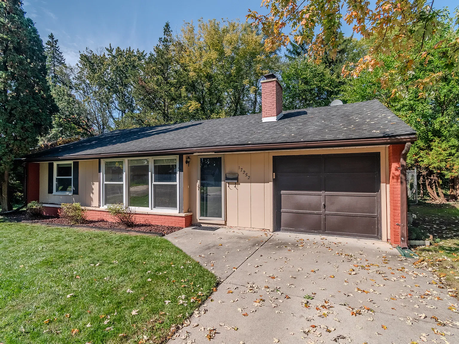 3 bed, 1198 sqft, $1,800 — Photo 3