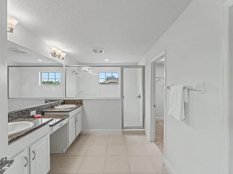 12969 Burns Dr — Photo 18