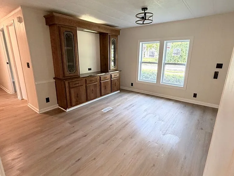 820 Mel Ave — Photo 4
