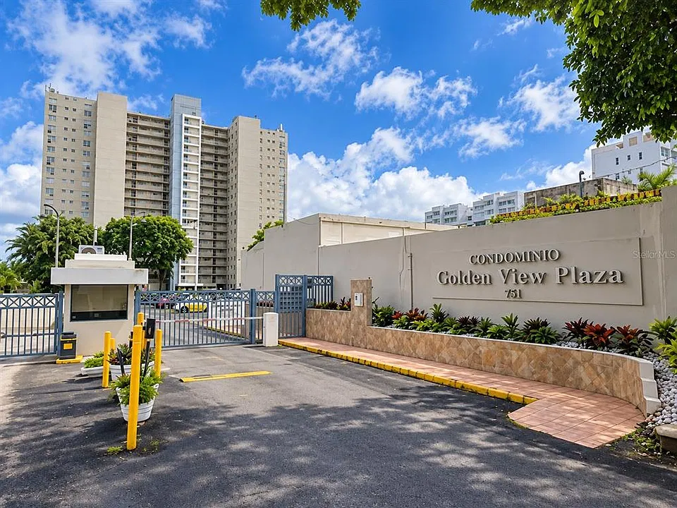 901 Cond Golden View Plz #901