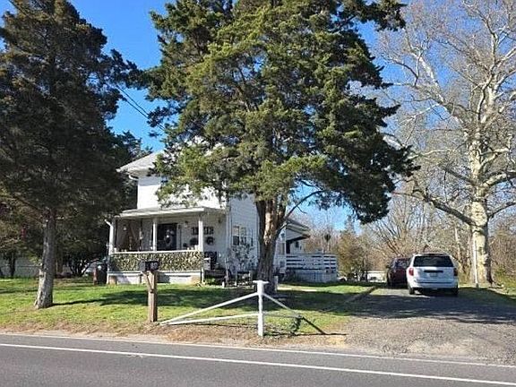 2nd image of 156 Jackson Rd