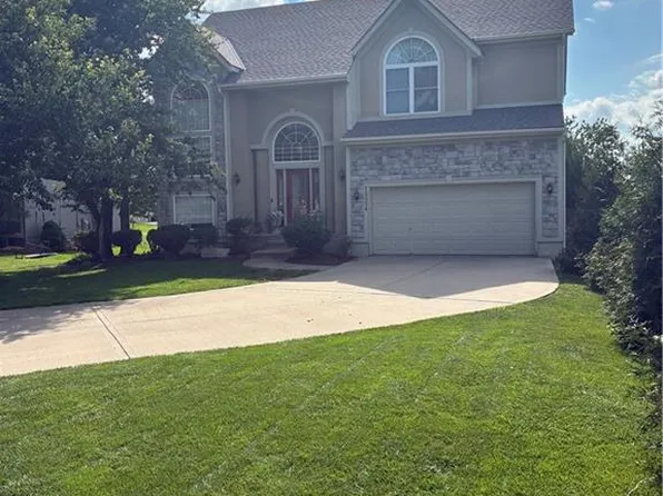 15514 S Hunter St, Olathe, KS 66062