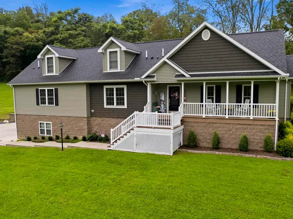 713 Stonecrest Dr, Grafton, WV 26354
