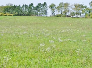 142 Ridge Rd, New Columbia, PA 17856