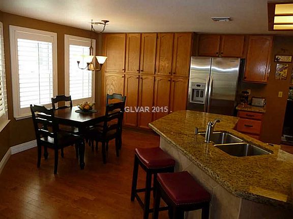 3rd image of 8429 Justine Ct