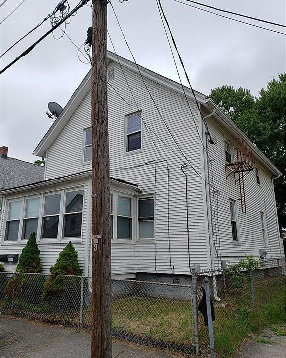 2nd image of 20 Rufus St