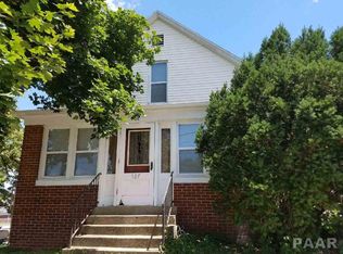 127 Springfield Rd, East Peoria, IL 61611