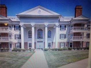 2323 Manor Grove Dr APT 11, Chesterfield, MO 63017