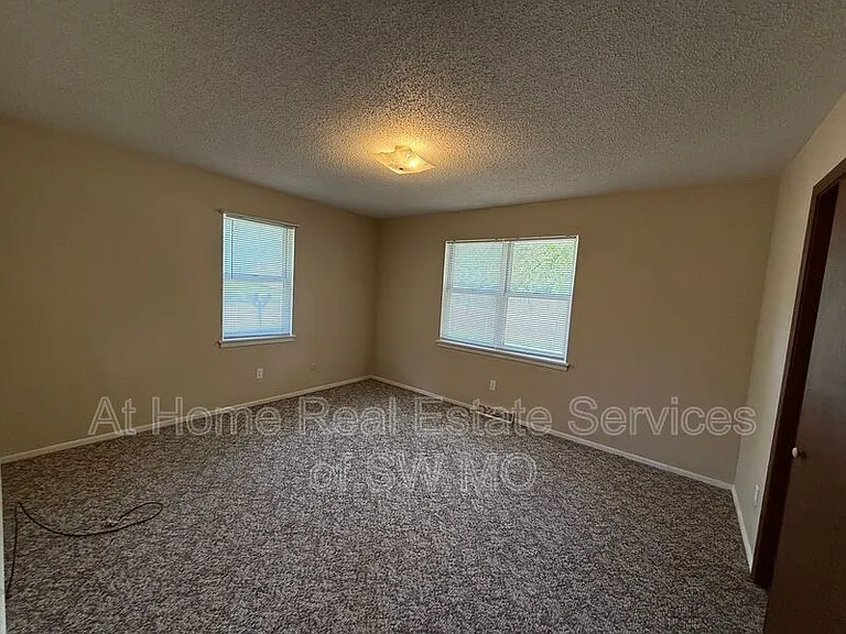 3714A S Farm Road 135 — Photo 6