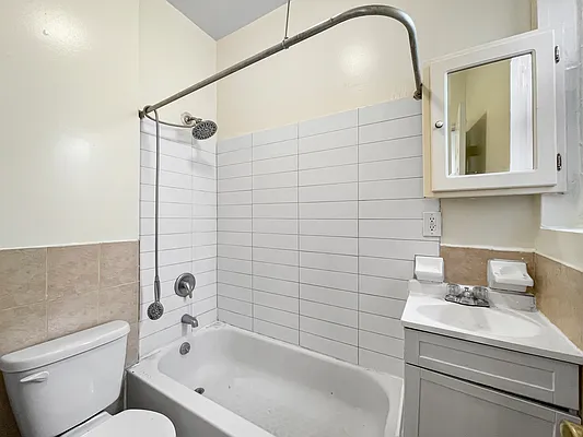 Rented by Skyward | media 17