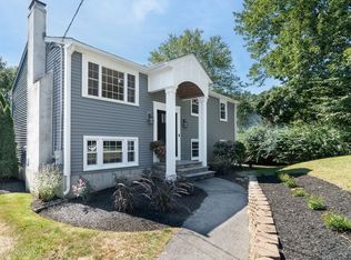 946 West St, Mansfield, MA 02048